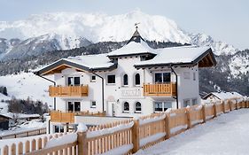 Palazi Apartments & Spa
